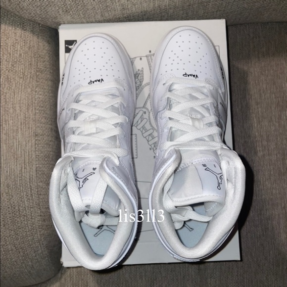 Air Jordan 1 Mid Schematic - Picture 6 of 10